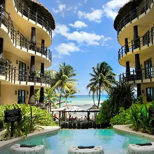 Hotel El Taj Oceanfront&beachside Playa del Carmen